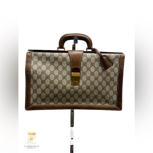 Gucci Handbags - Rare Gucci Vintage Document Bag